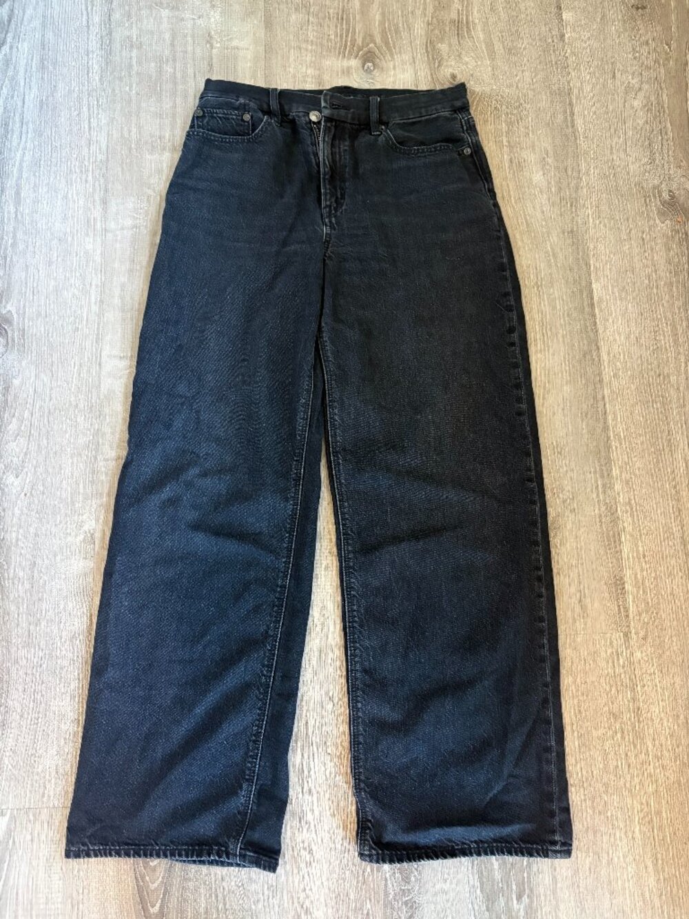American Eagle Strigid Curvy Super High Waisted Baggy Straight Jean - Size 6